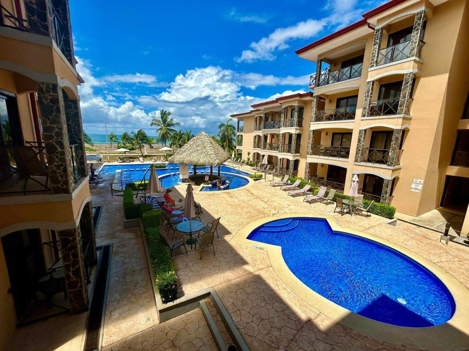 Apartamento De Lujo Las 3 Gotas Jaco, Frente Al Mar Con Vista A La Playa Exterior foto